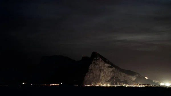 Гібралтарська Скеля Вночі Вид Пляжу Торрекарбонери Пунта Мала Андалусія Іспанія — стокове фото