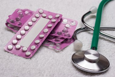 kabarcıklar hormonal tablet ile