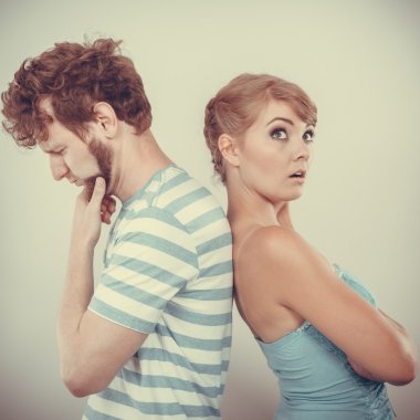 Genç çift kavga sonra arka arkaya rahatsız