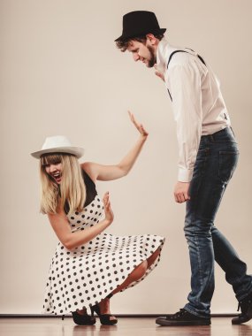 Kavga sırasında genç Çift