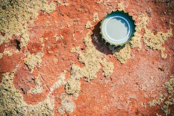 Sfondo o consistenza del mattone rosso e tappo bottiglia . — Foto Stock