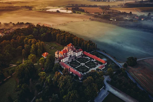 Castelo Barroco Jemniste Está Localizado Leste Benesov Pela Estrada 112 — Fotografia de Stock