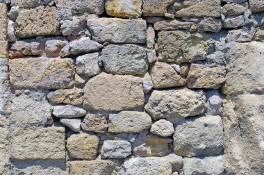 desenli eski taş duvar