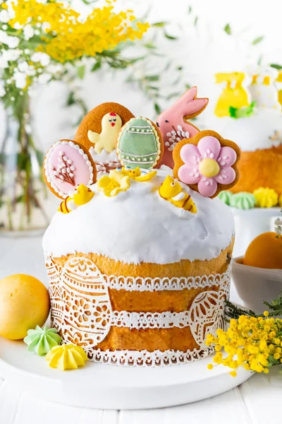 Pastel Pascua Pan Dulce Decorado Con Glaseado Azúcar Con Conejito — Foto de Stock