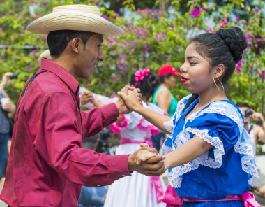 Çiçek ve Palm Festivali Panchimalco, El Salvador