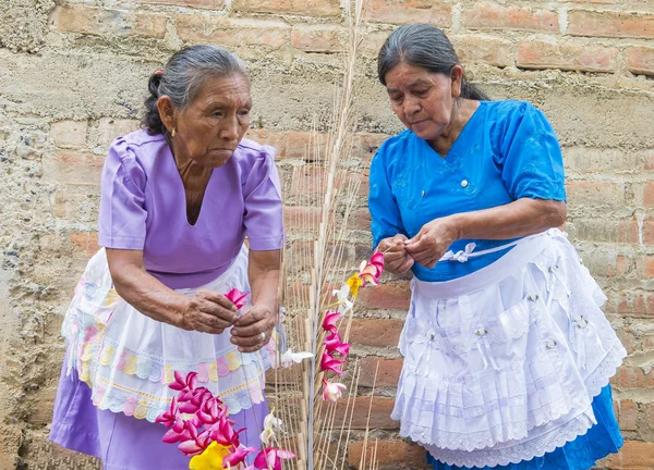 Fête des fleurs et des palmiers en Panchimalco, El Salvador — Photo