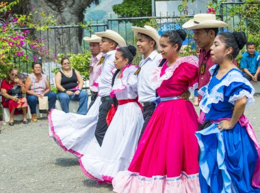 Çiçek ve Palm Festivali Panchimalco, El Salvador