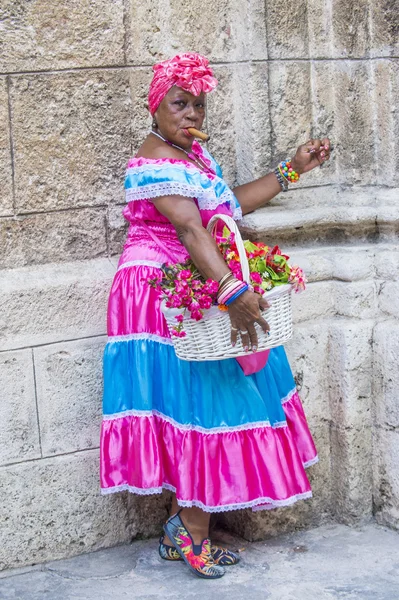 Retrato de una mujer cubana — Foto de Stock