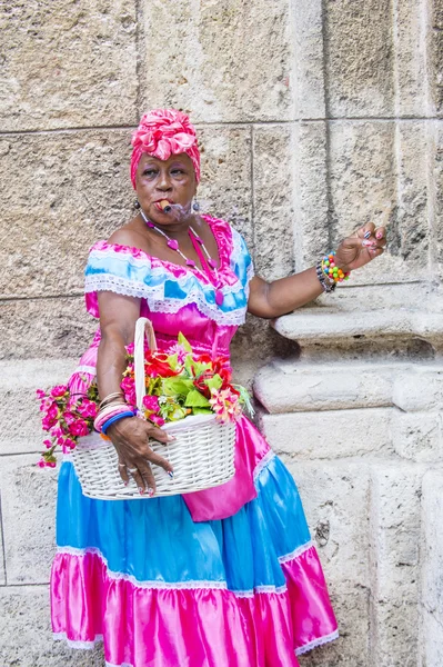 Portret van een Cubaanse vrouw — Stockfoto