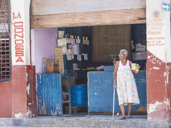 Un vendedor de comida cubano —  Fotos de Stock