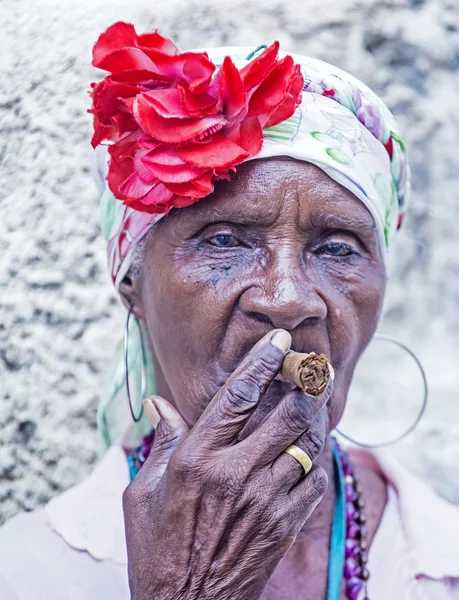 Porträt einer kubanischen Frau Stockbild