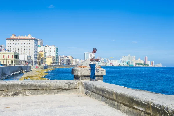 Kubánský rybář v Havaně — Stock fotografie
