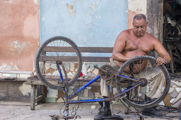 Retrato de um homem cubano — Fotografia de Stock