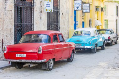 Küba'da eski klasik otomobil 