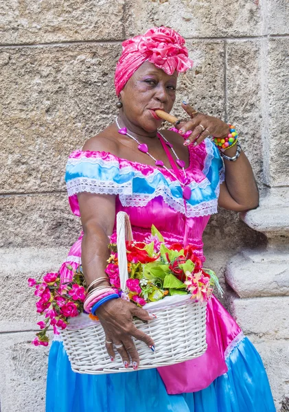 Retrato de una mujer cubana — Foto de Stock