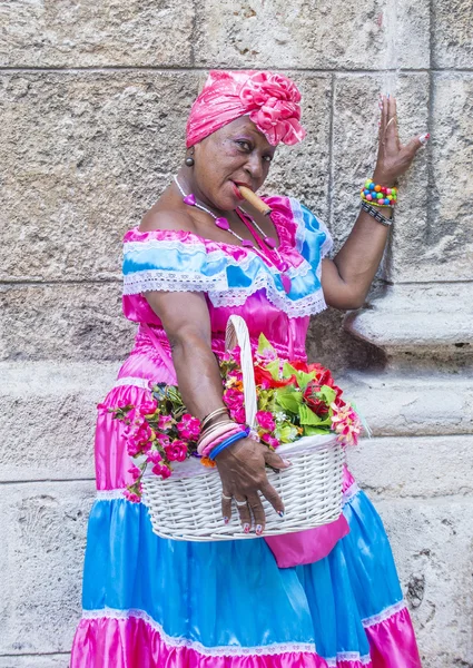 Portret van een Cubaanse vrouw — Stockfoto