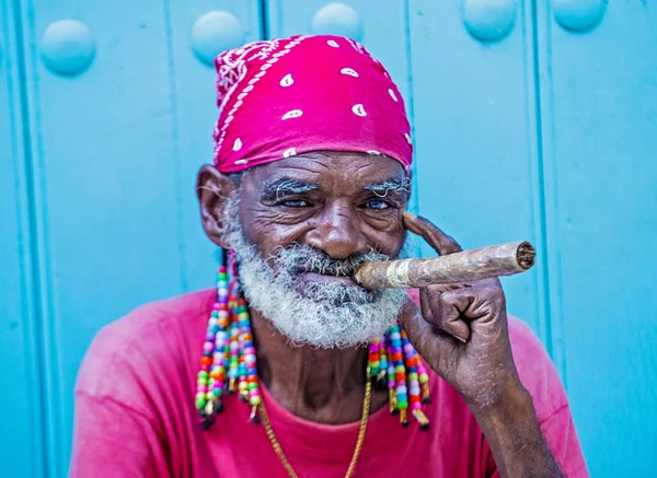 Portret van een Cubaanse man — Stockfoto