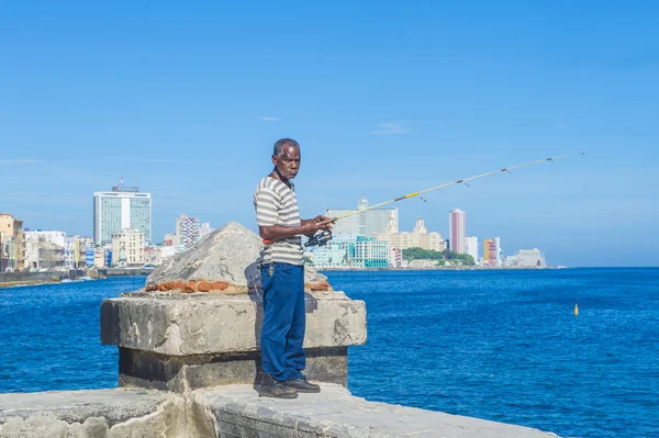 Kubánský rybář v Havaně — Stock fotografie