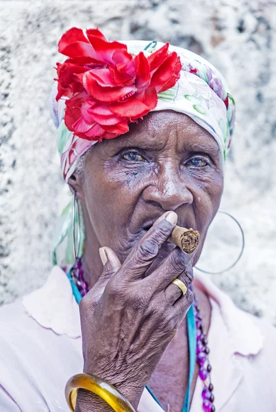 Ritratto di donna cubana — Foto Stock