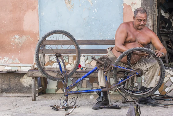 Portrait of a Cuban man — Stock Photo, Image