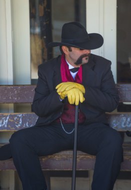 mezar taşı vigilante gün