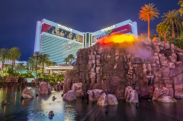 Las Vegas  Volcano — Stock Photo, Image