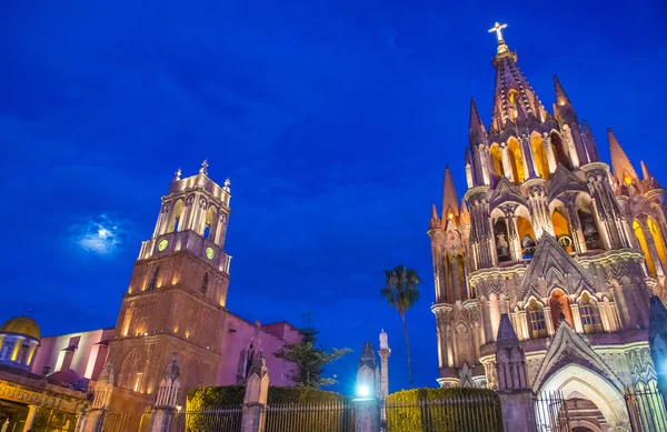 La parroquia de san miguel arcangel — Foto de Stock