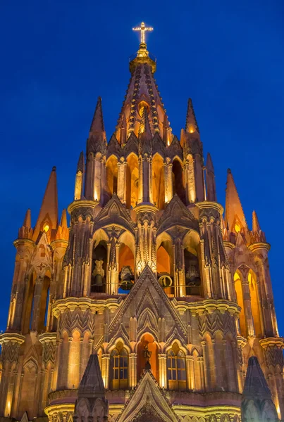 La parroquia de san miguel arcangel — Stock fotografie