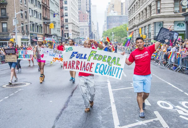 Desfile del orgullo gay de Nueva York — Foto de Stock