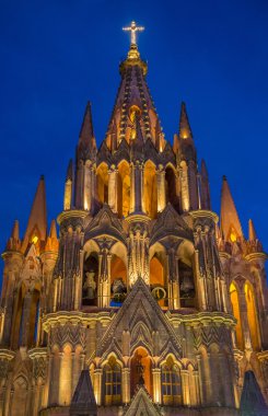 La parroquia de san miguel arcangel
