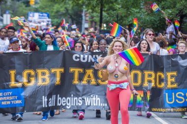 New York Eşcinsel gurur geçit töreni