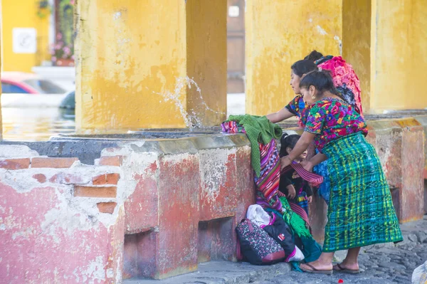 Antigua street laundry — ストック写真