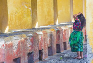 Antigua street laundry