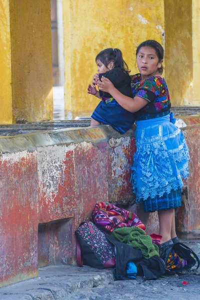 Antigua street laundry — ストック写真