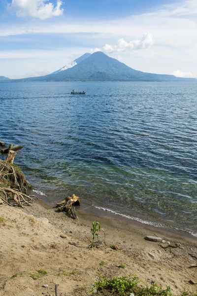 Lago Atitlan — Fotografia de Stock