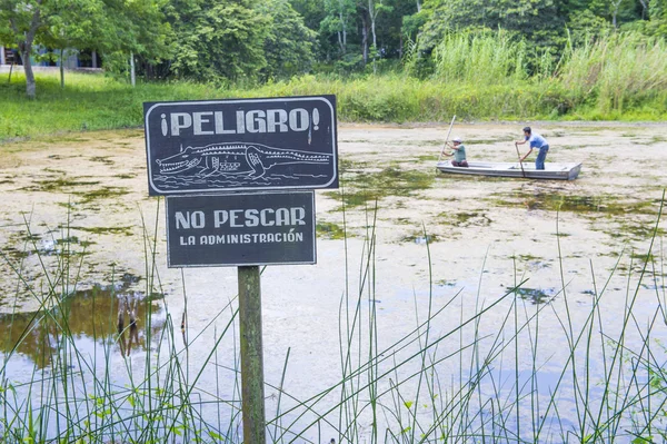 Aviso de crocodilo — Fotografia de Stock