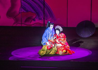 Kabuki gözlük Bellagio'daki çeşmeler