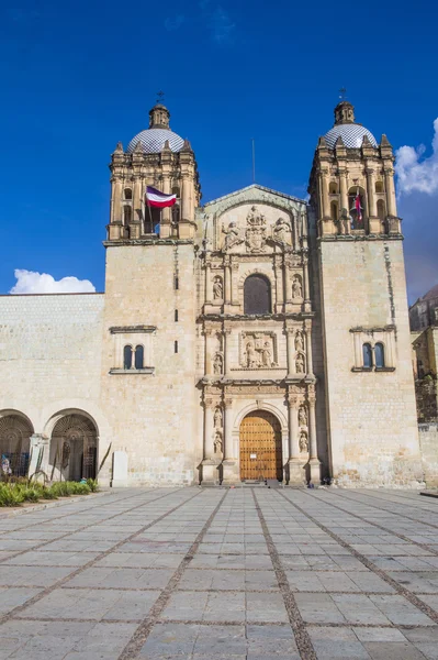 オアハカ メキシコでサント ドミンゴ デ グスマン教会 — ストック写真