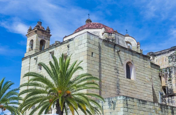 La chiesa di Santo Domingo de Guzman a Oaxaca Messico — Foto Stock