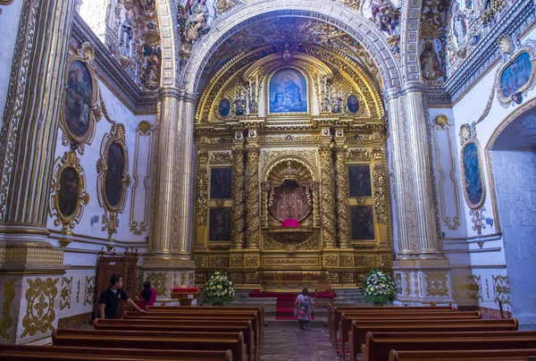 La iglesia de Santo Domingo de Guzmán en Oaxaca México —  Fotos de Stock