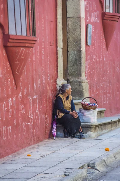 Dodavatel ulice v Oaxaca Mexiko — Stock fotografie