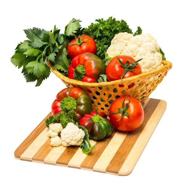 Set fresh vegetables in a basket. — Stock Photo, Image