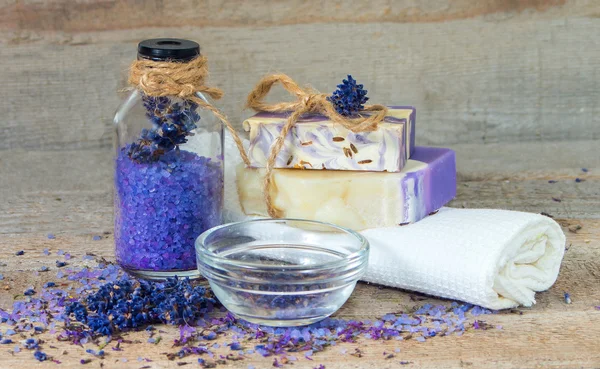 Aroma salt , lavender flowers, handmade soap — Stock Photo, Image