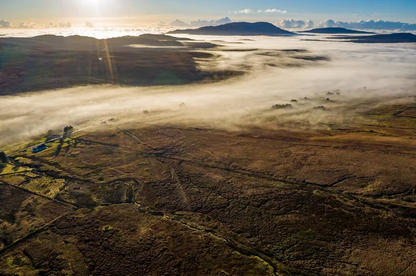 Donegal covered with fog from Crove upper to Teelin - Ireland — Stock Photo, Image