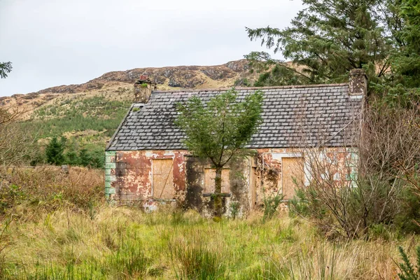 An old abandoned house in COunty DOnegal - Ireland — Stock Photo, Image