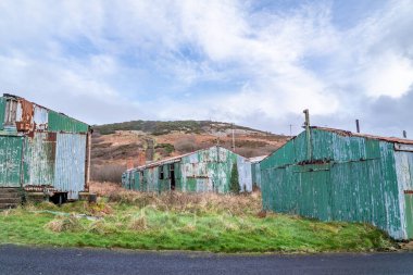 Fort Dunree, Inishowen Yarımadası 'nda terk edilmiş binalar - County Donegal, İrlanda