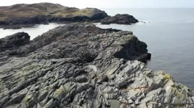 Donegal İlçesi 'ndeki Dawros kıyı şeridinin havadan görüntüsü - İrlanda