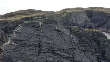 Donegal İlçesi 'ndeki Dawros kıyı şeridinin havadan görüntüsü - İrlanda