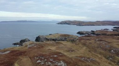 Donegal İlçesi 'ndeki Dawros kıyı şeridinin havadan görüntüsü - İrlanda