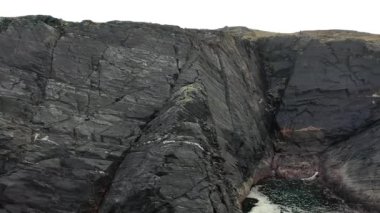 Donegal İlçesi 'ndeki Dawros kıyı şeridinin havadan görüntüsü - İrlanda